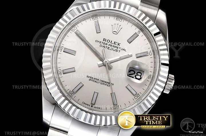 1102 ComfortFit R2DJ0257A – DJ2 41mm 658